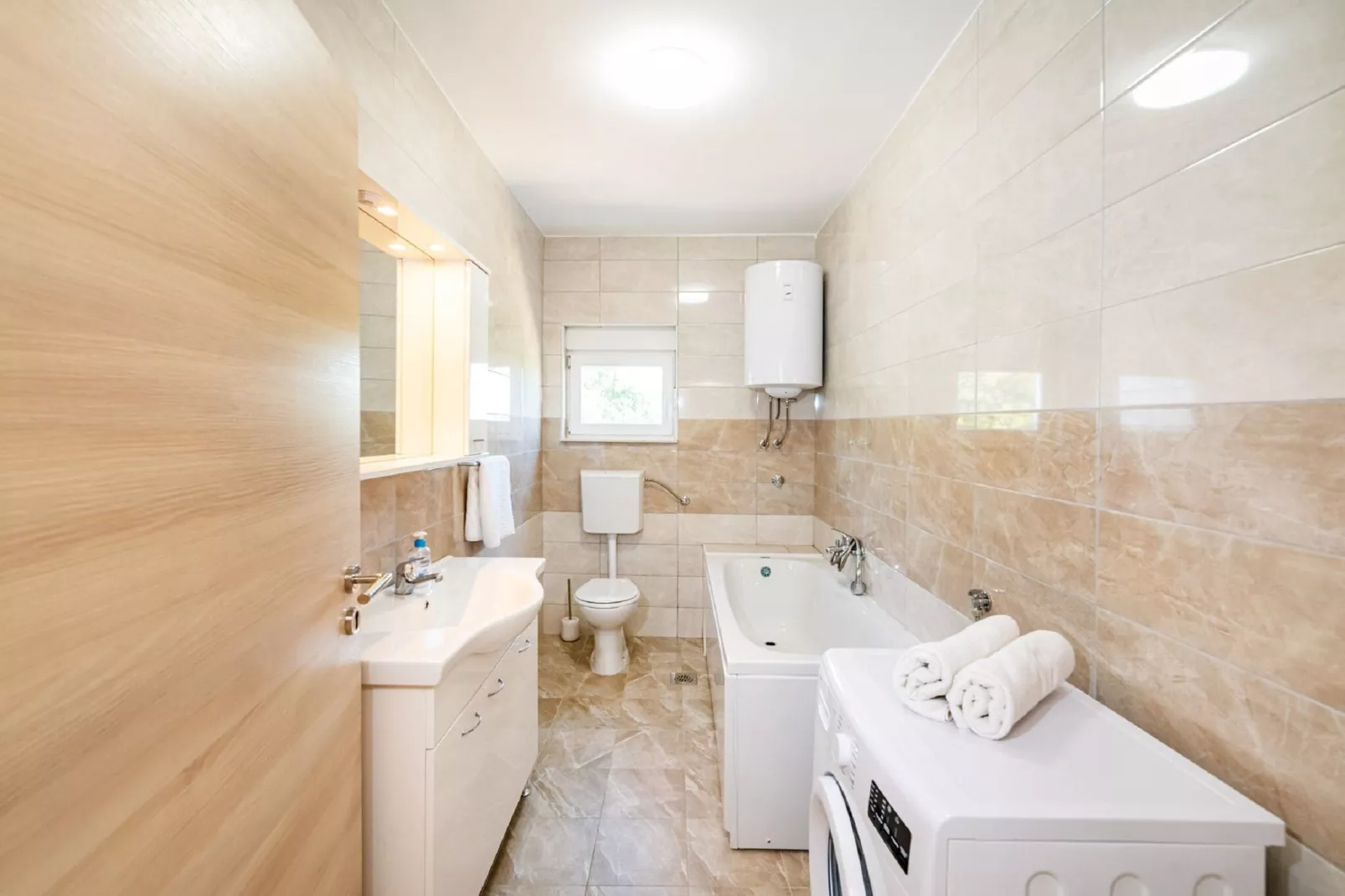 Holiday house Zara-Bathroom