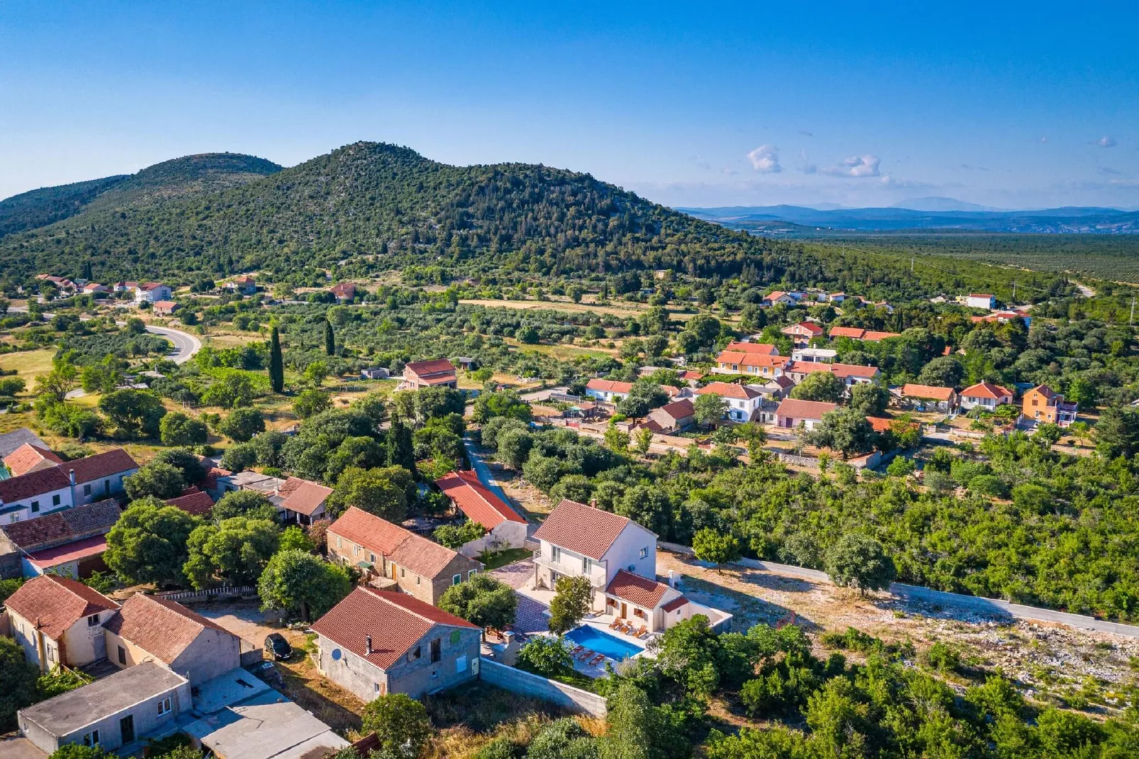 Holiday house Zara-Areas summer 5km