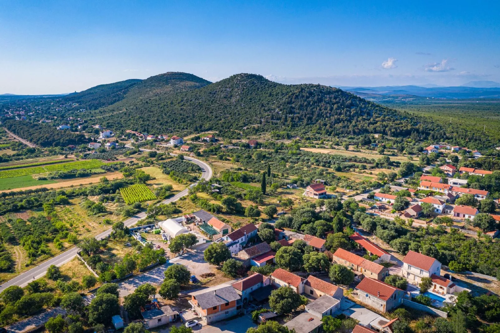 Holiday house Zara-Areas summer 20km