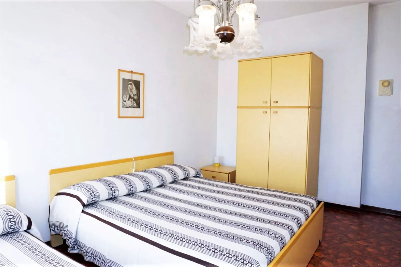 Holiday 225C-Schlafzimmer
