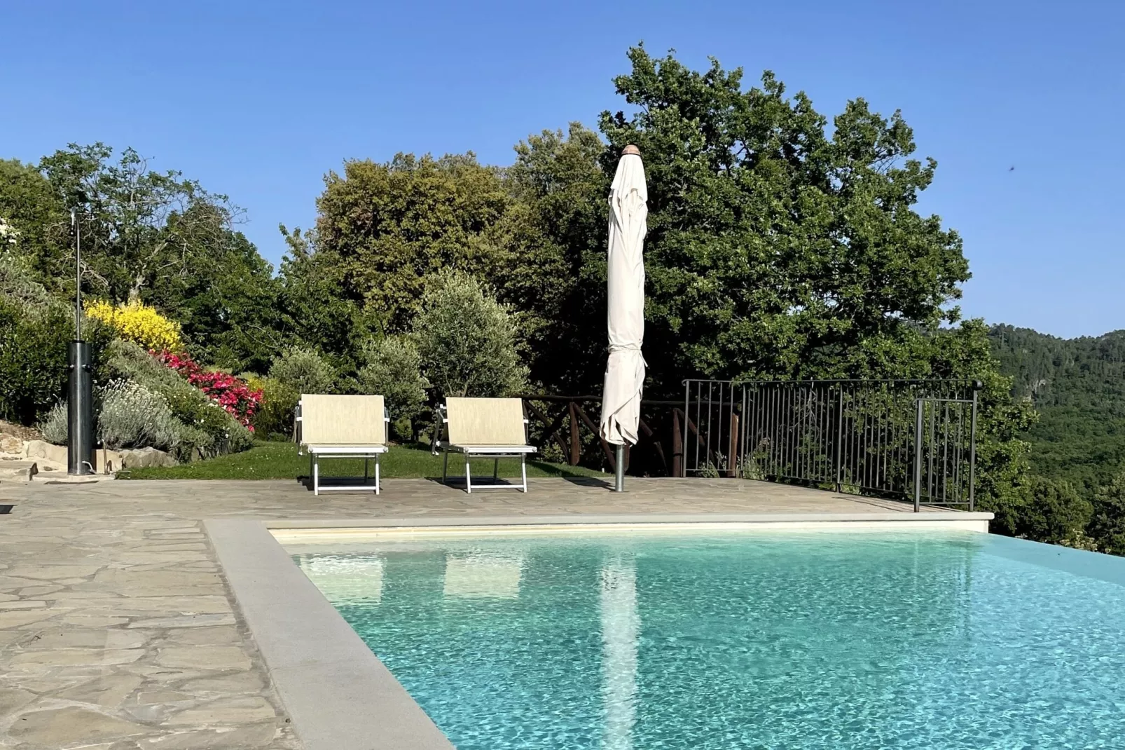 Ginepro-Pool