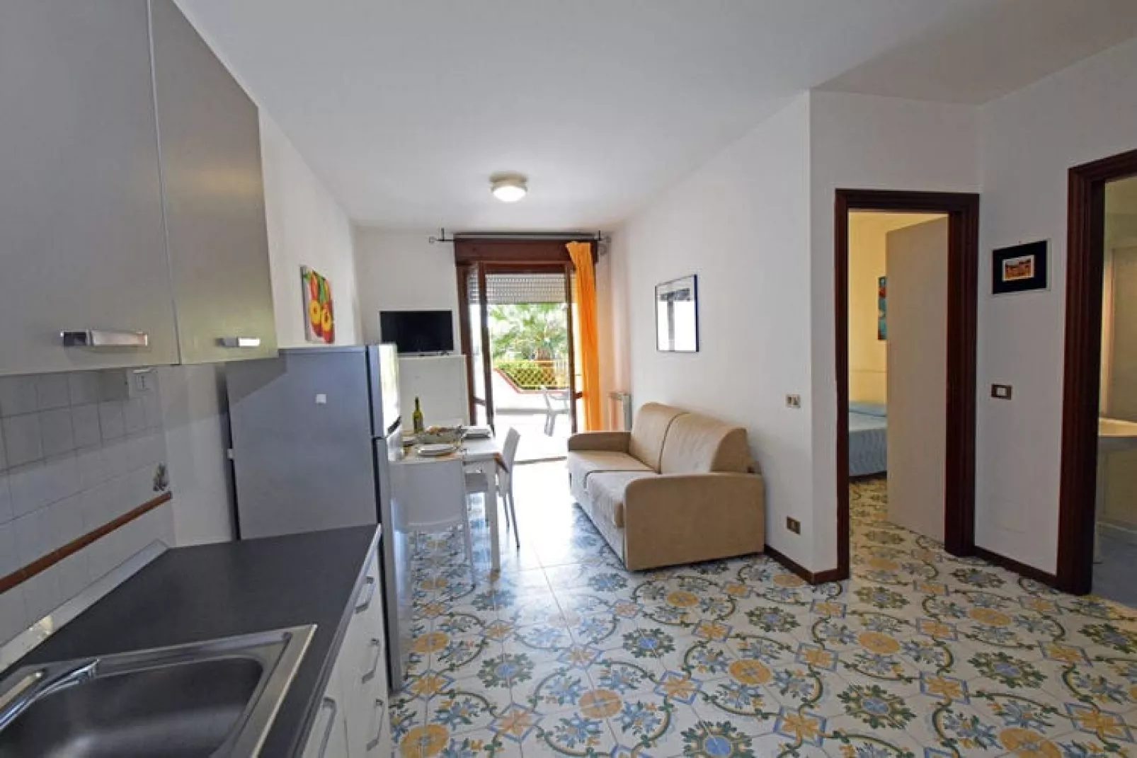 Residenza Capri TRILO 6-Kitchen