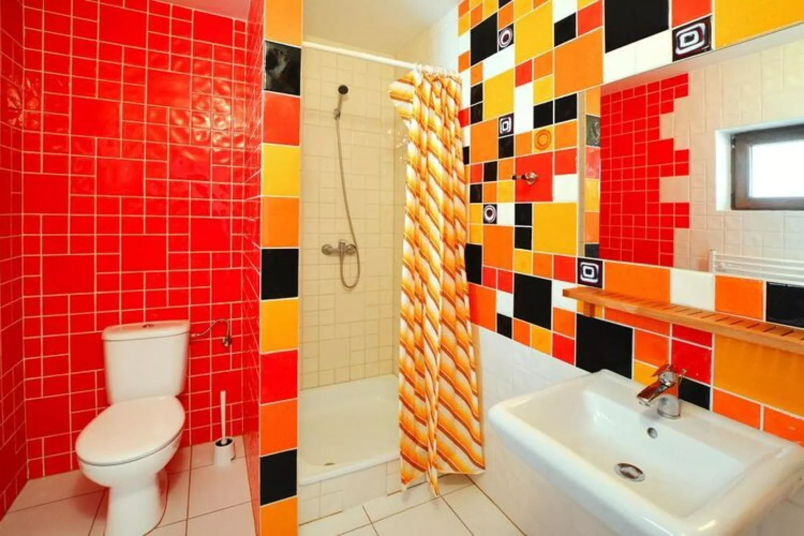 Dom MAŁY 43 m2 dla max 4 osób Sarbinowo-Bathroom