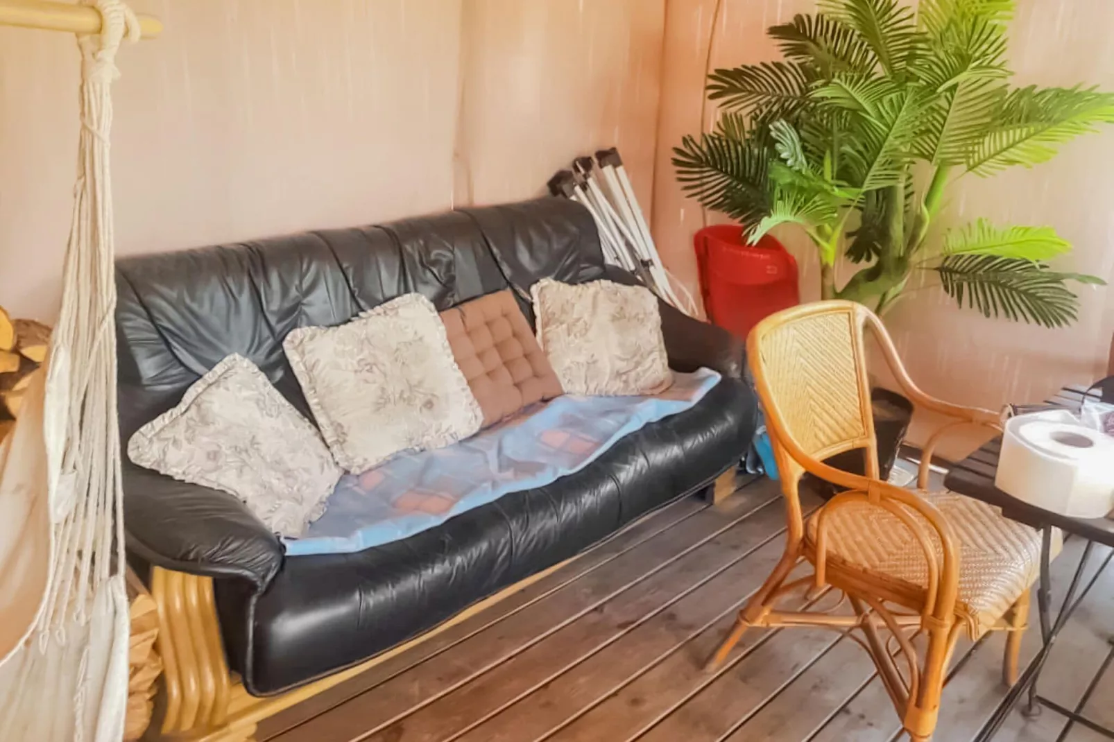 Dom nad Jeziorem Głuszyńskim-Wohnzimmer
