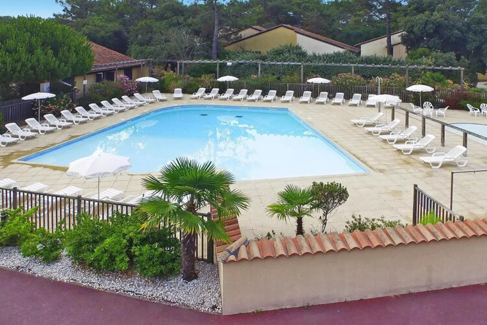 Holiday resort Soulac-sur-Mer Bordeaux Médoc - Soulac-sur-Mer // Gîte 4 pcs 8 pers et 1 bébé-Pool