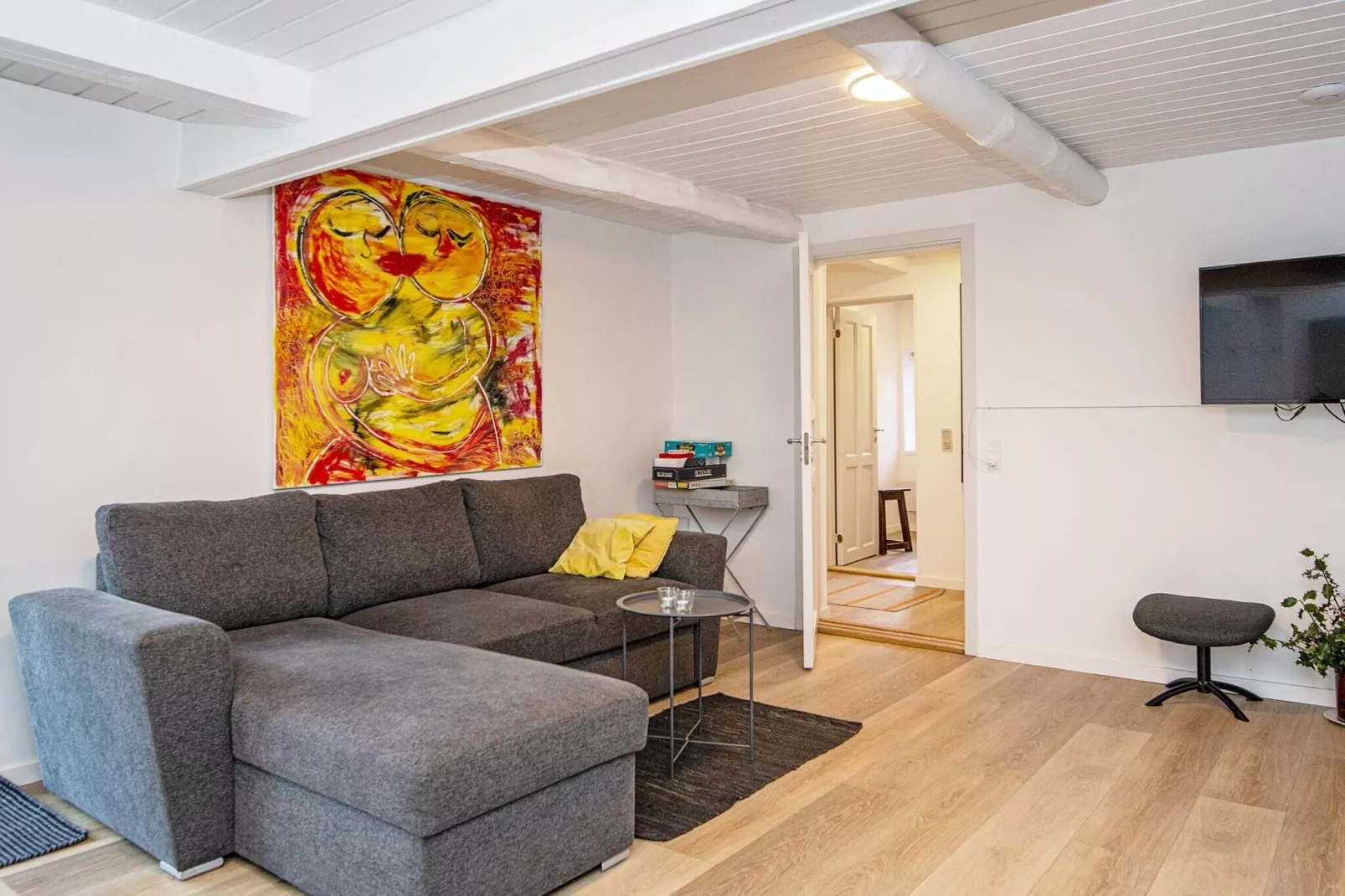 6 person holiday home in Allingåbro-By Traum