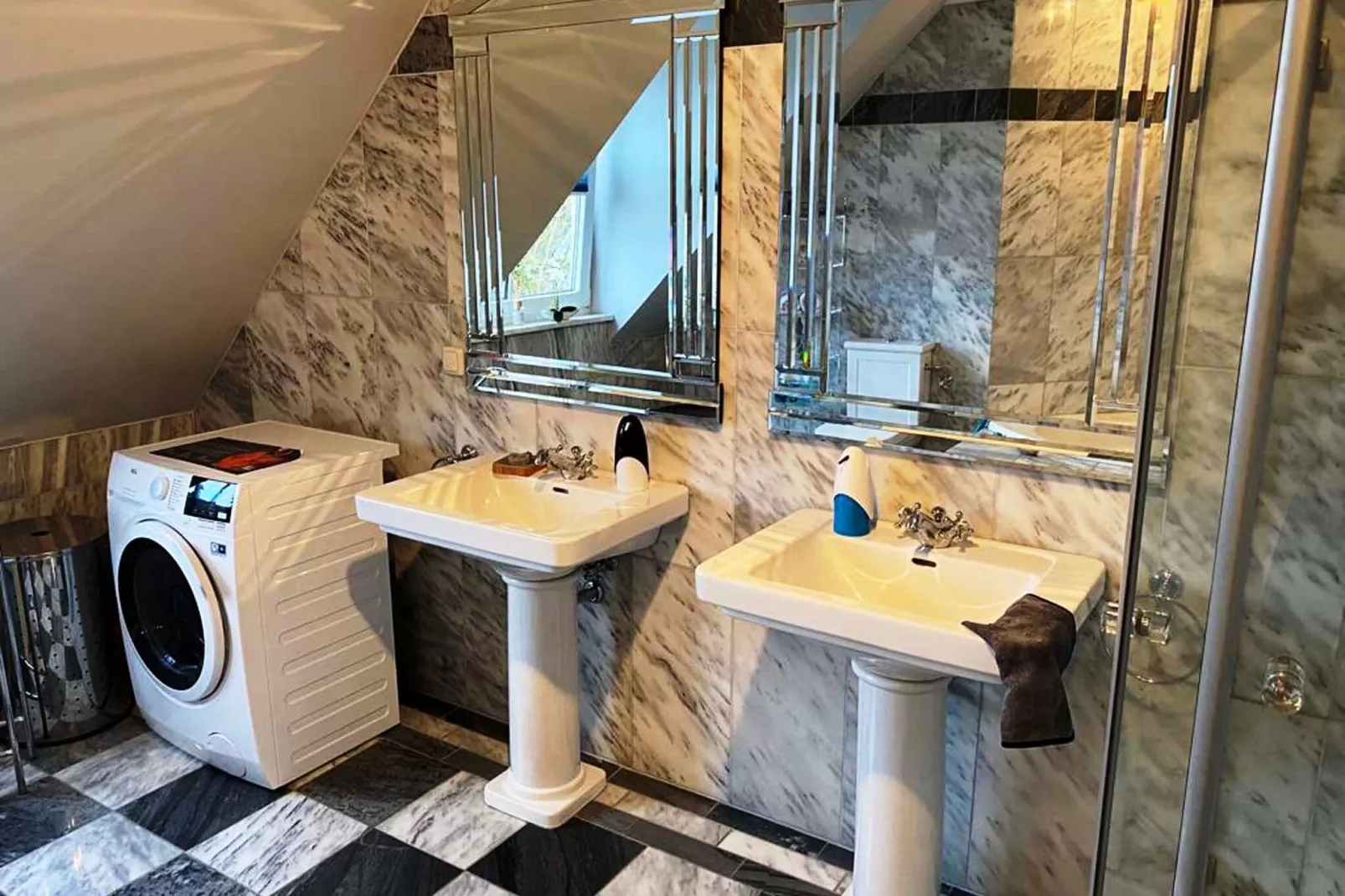 Bojendorf FehAmore 4 P-Bathroom