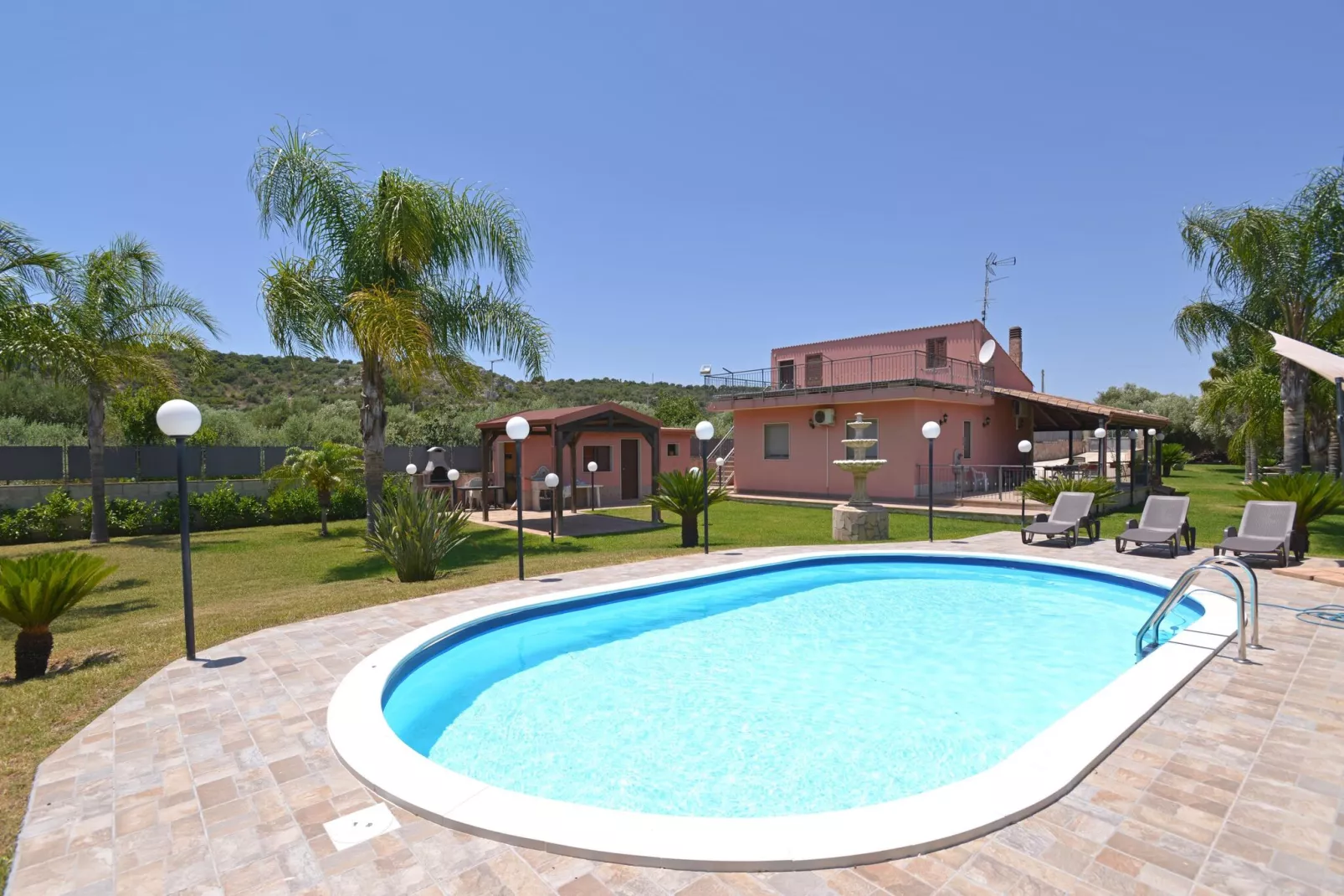 Holiday home Villa Sally mit Privatpool Floridia-Pool