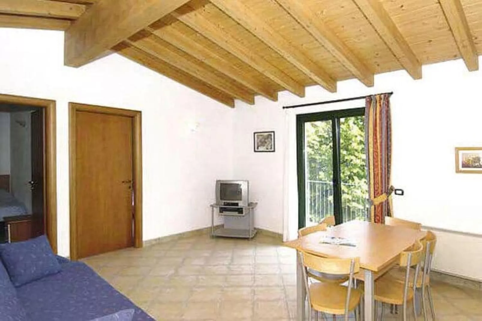 Apartments Cepo Pieve di Tremosine-trilo 4 pax-Living room