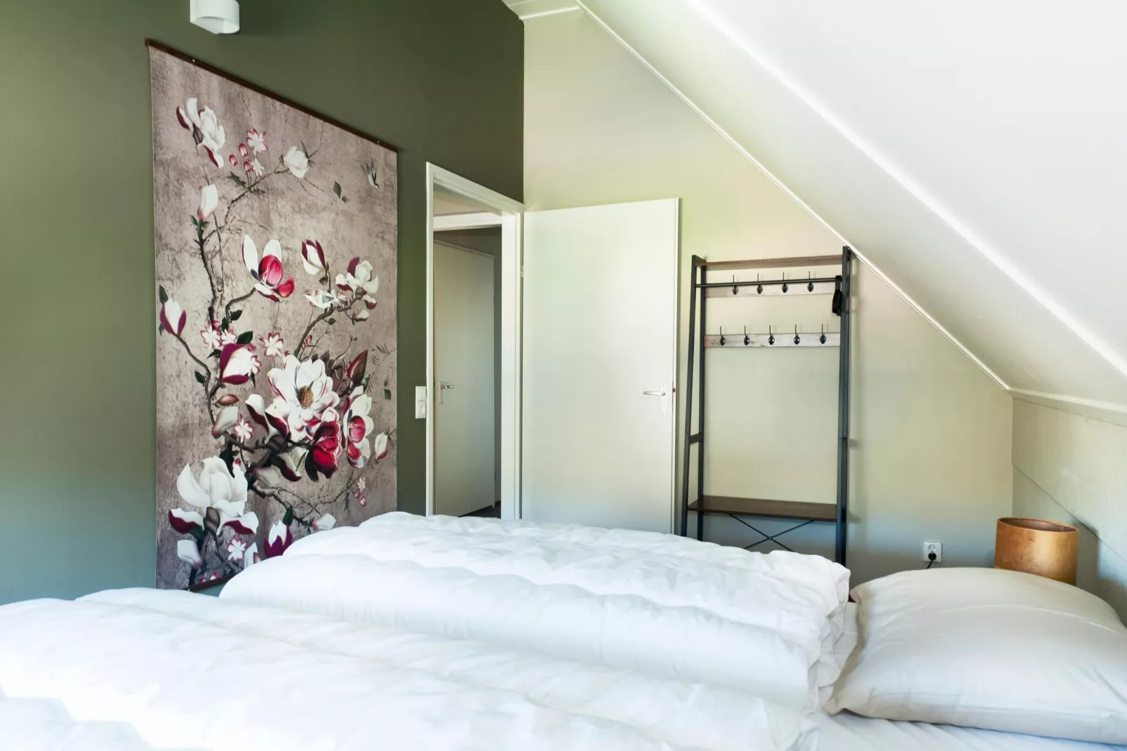 12 pers Lethehuis met sauna buitenspa en toerboot-Bedroom