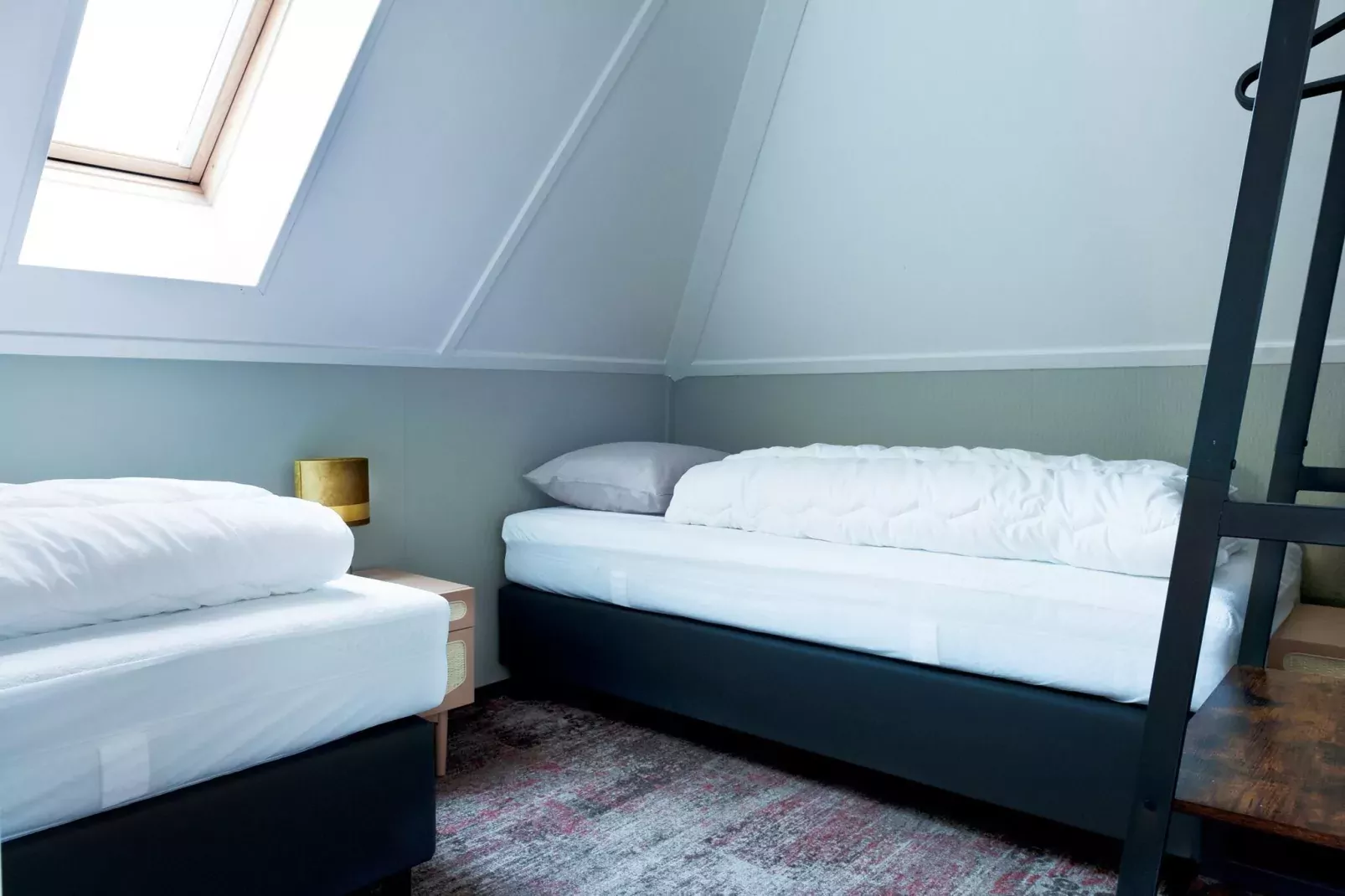 12 pers Lethehuis met sauna buitenspa en toerboot-Bedroom