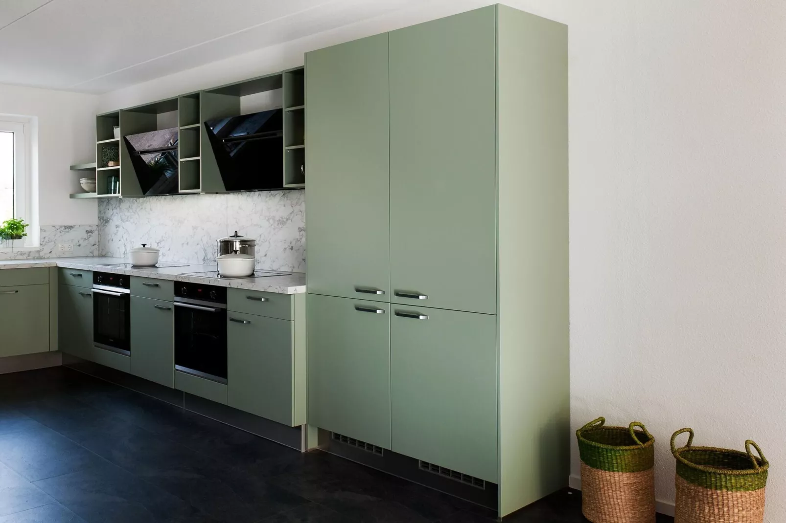 24 pers Pallertshuis Wellness de luxe met sauna en hout gestookte hottub-Kitchen