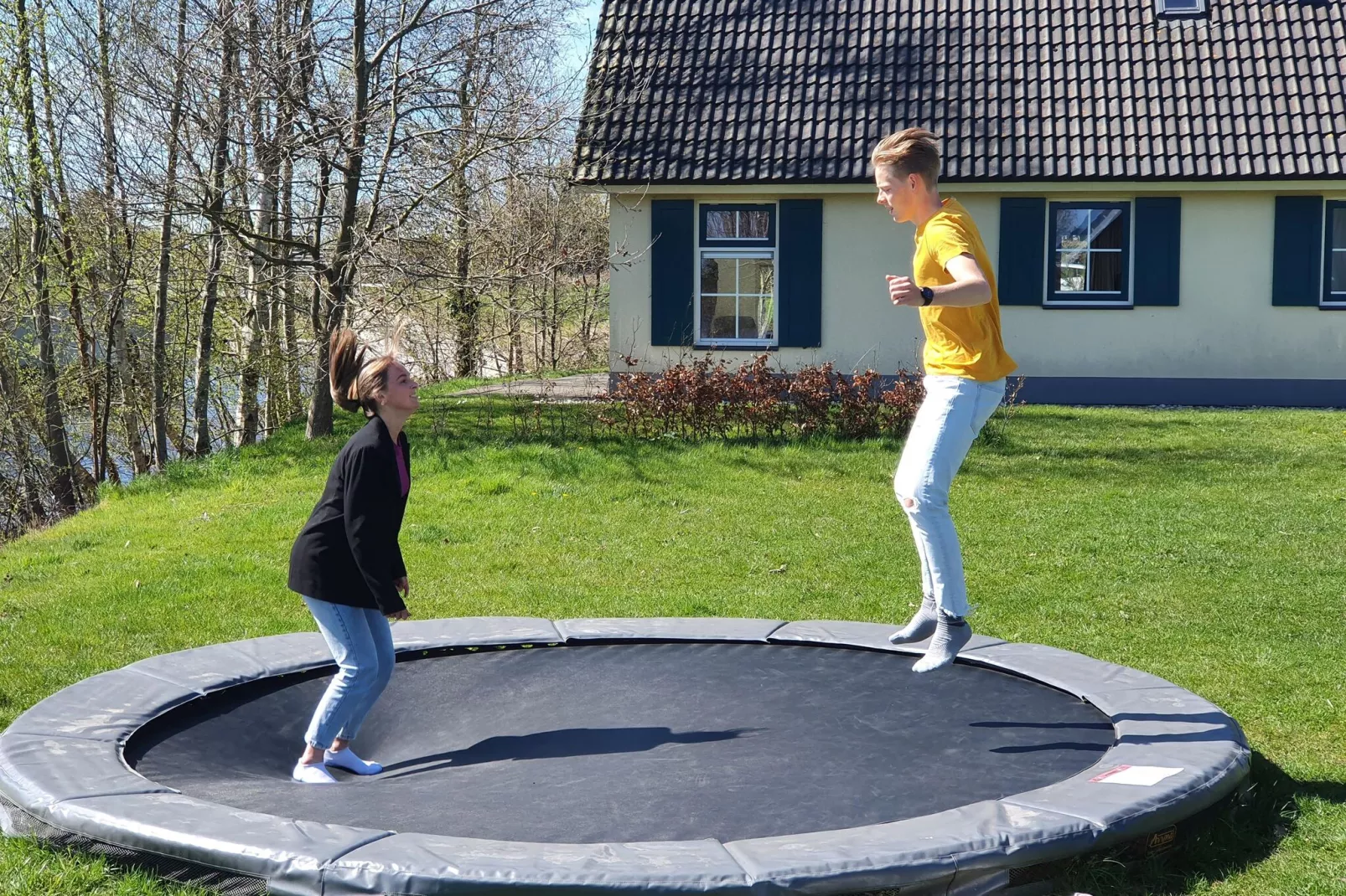 24 pers Pallertshuis Wellness de luxe met sauna en hout gestookte hottub-Facilities