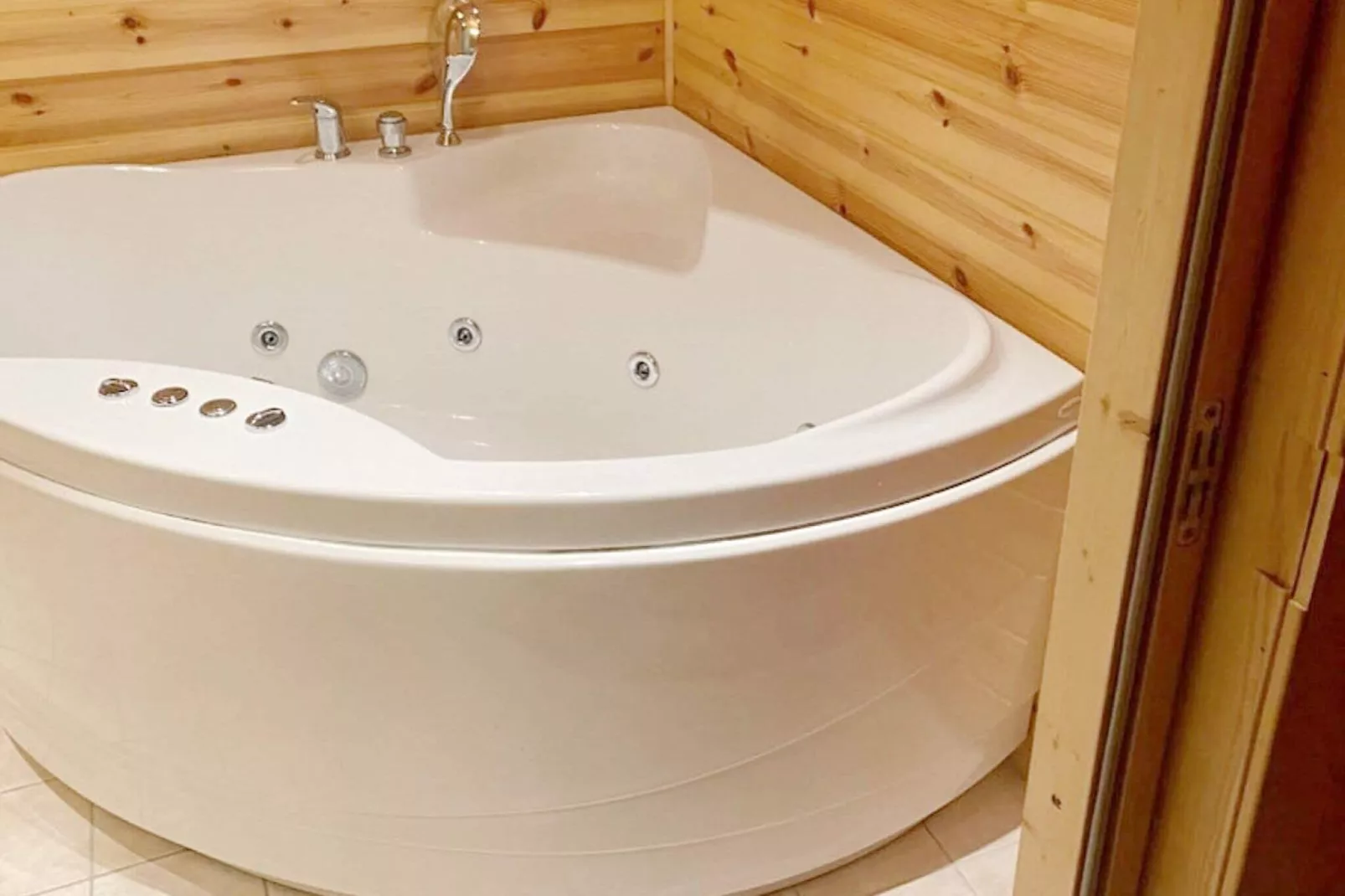 8 Personen Ferienhaus in Norheimsund-By Traum-Spa