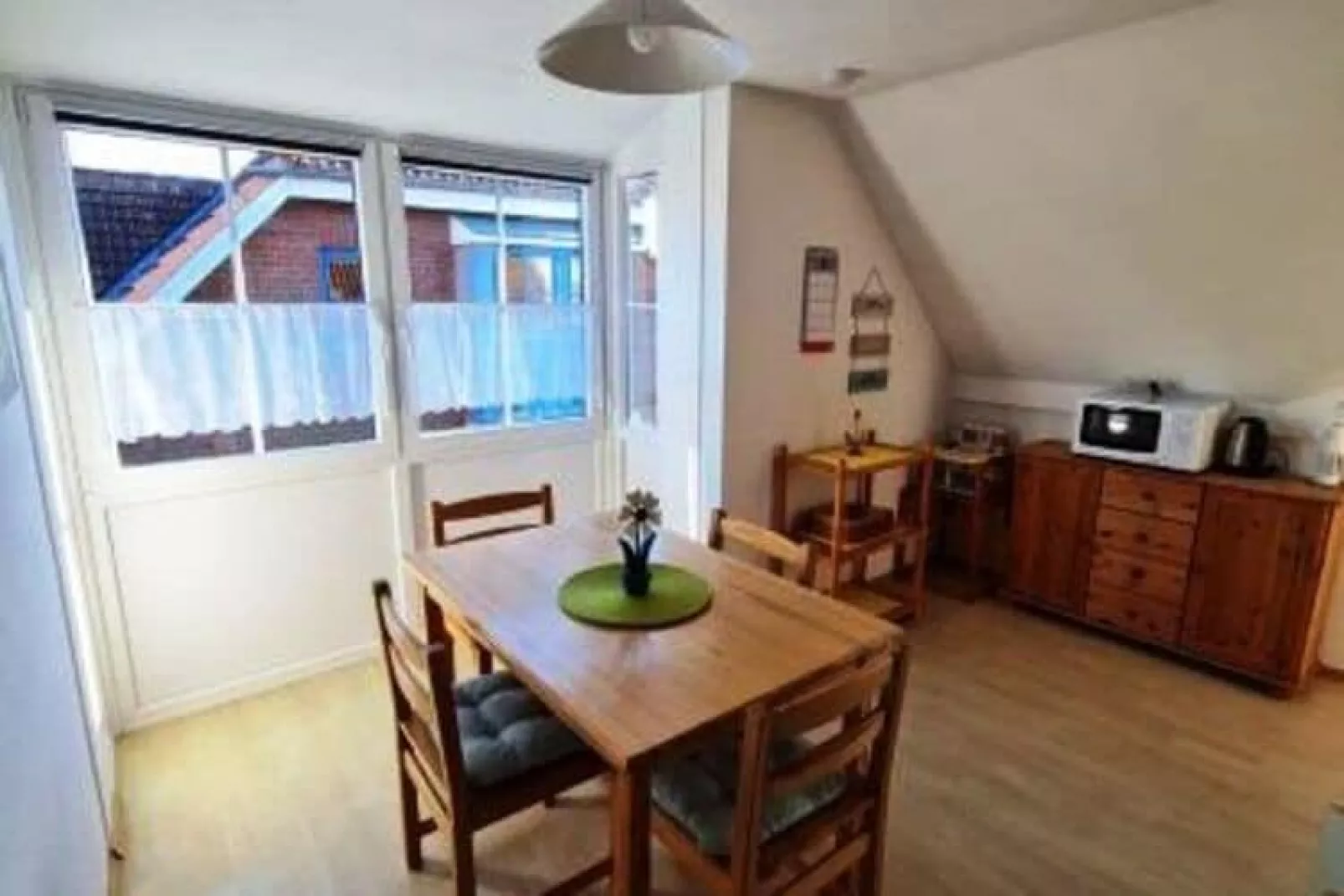 FeWo Lemk 16 1 OG-Esszimmer