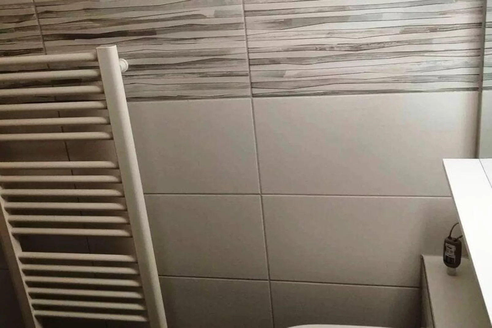FeWo Lemk 16 1 OG-Badezimmer