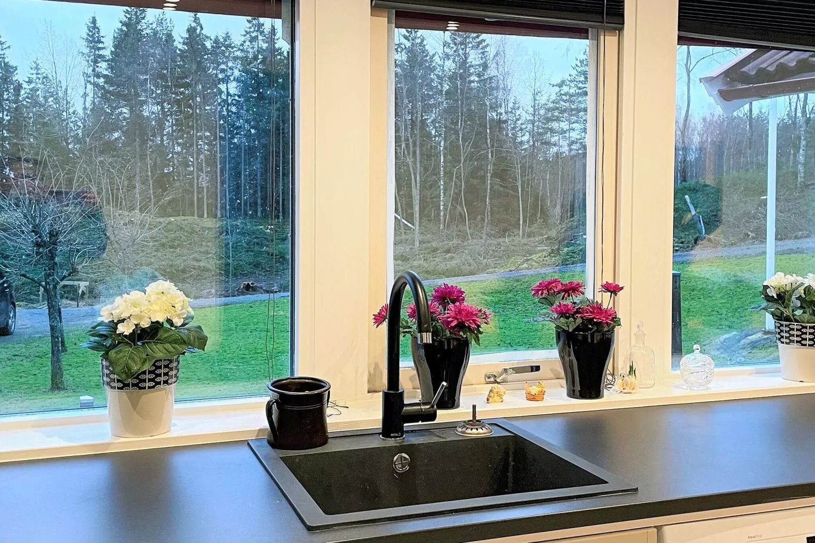 6 person holiday home in PRÄSSEBO-By Traum-Indoor