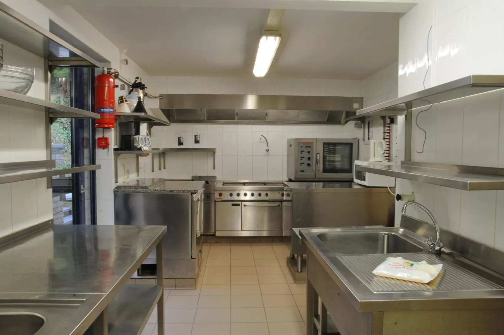 ECUREUIL 20 pax-Kitchen