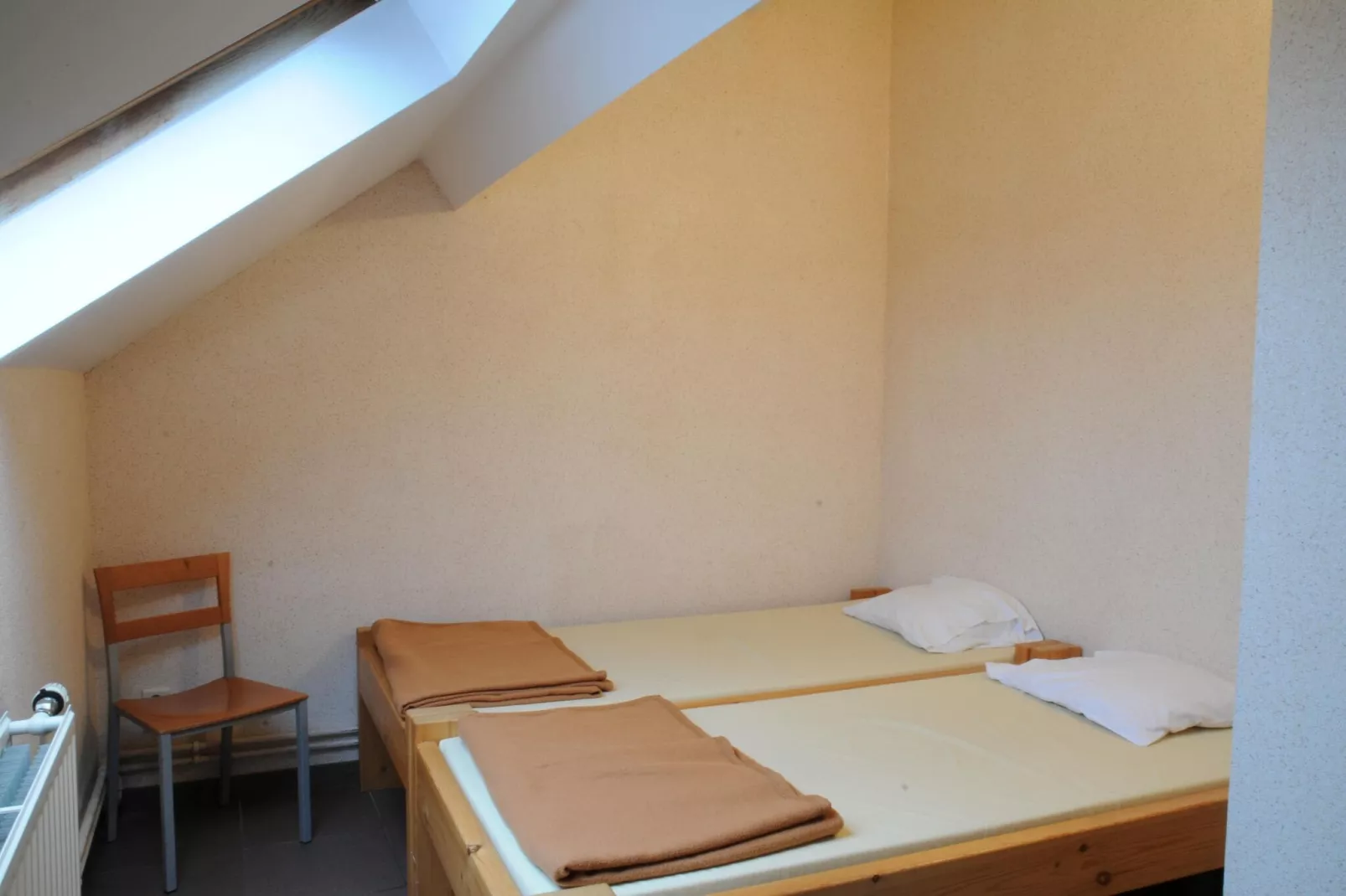 ECUREUIL 20 pax-Bedroom