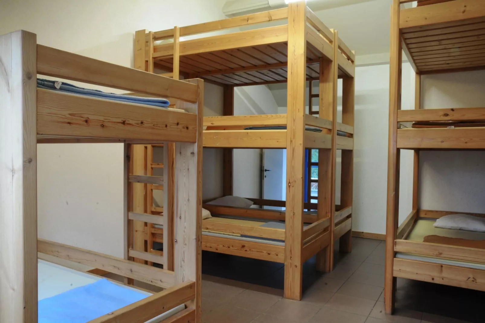 ECUREUIL 20 pax-Bedroom