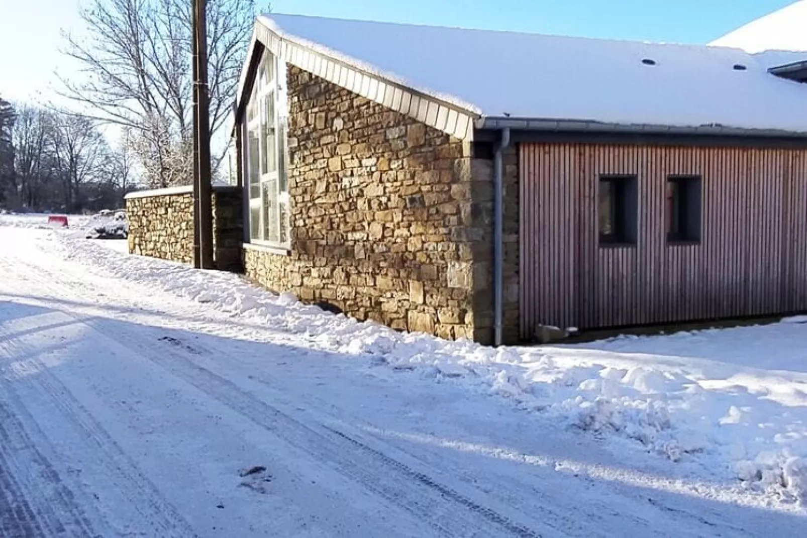 Escale J-P-Exterior winter