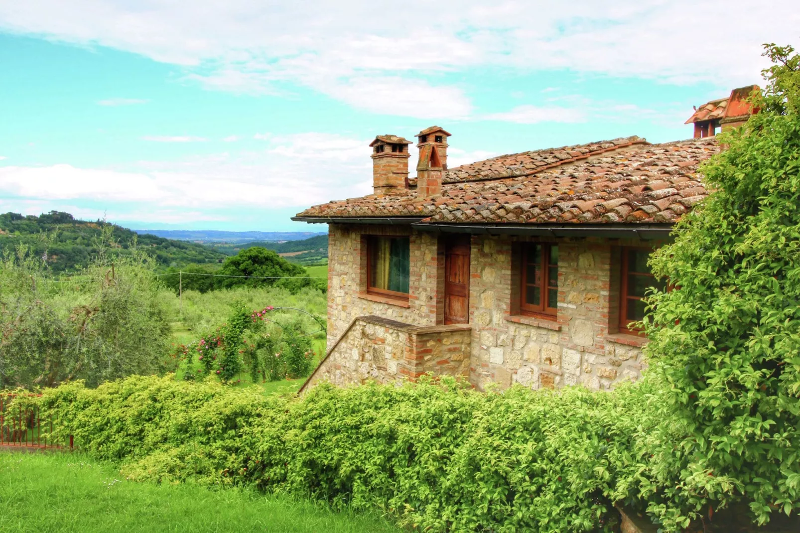 Villa Valardegna-Exterior summer