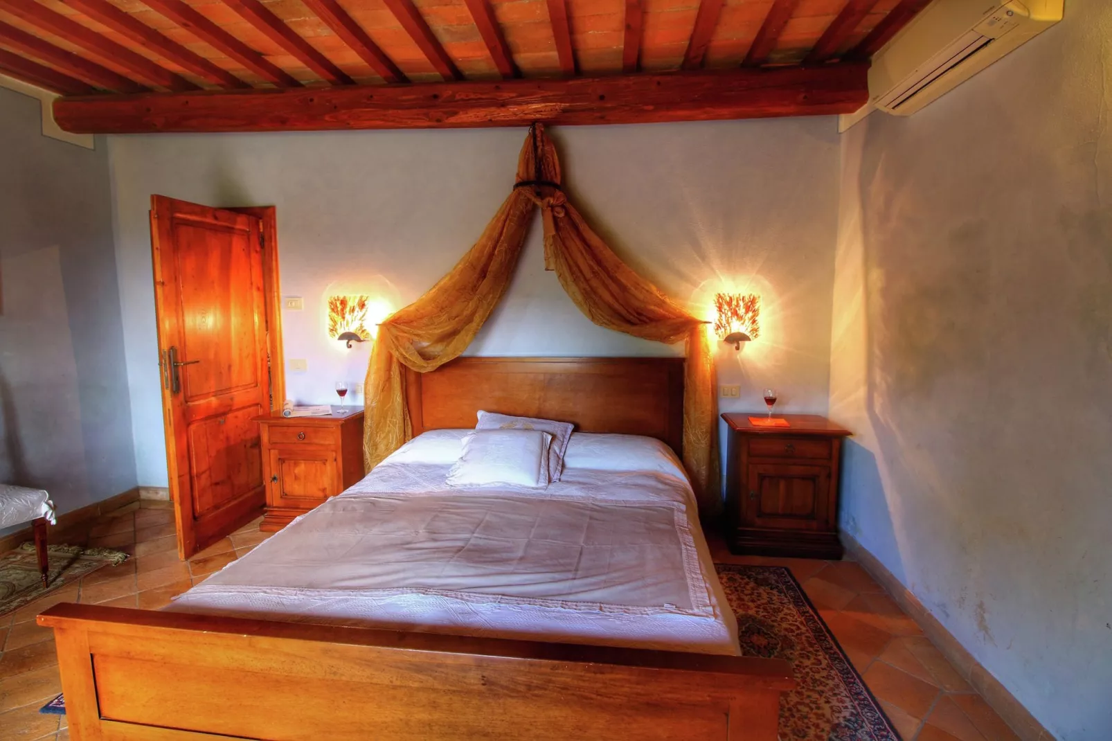Villa Valardegna-Bedroom
