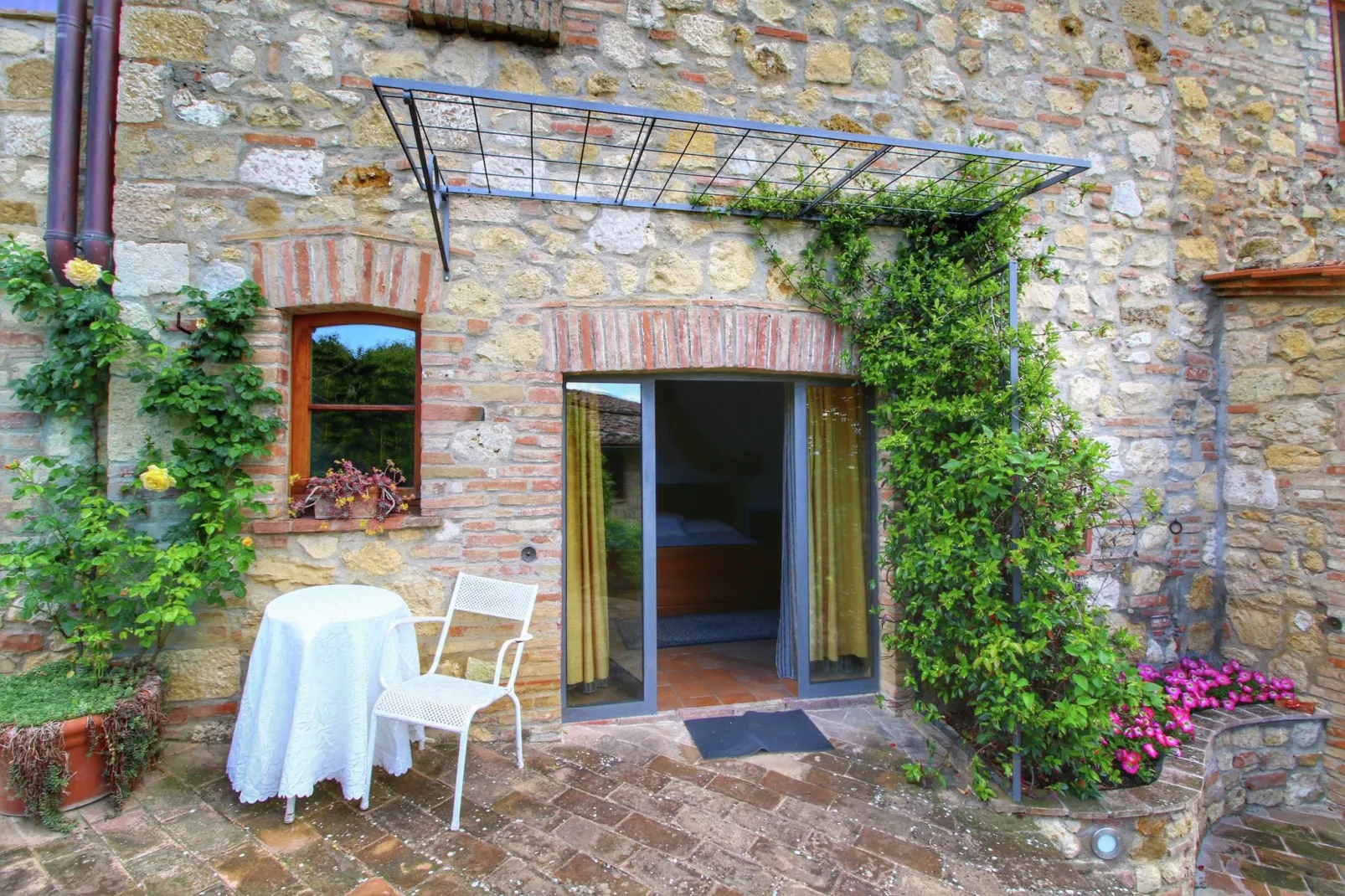 Villa Valardegna-Terrace balcony