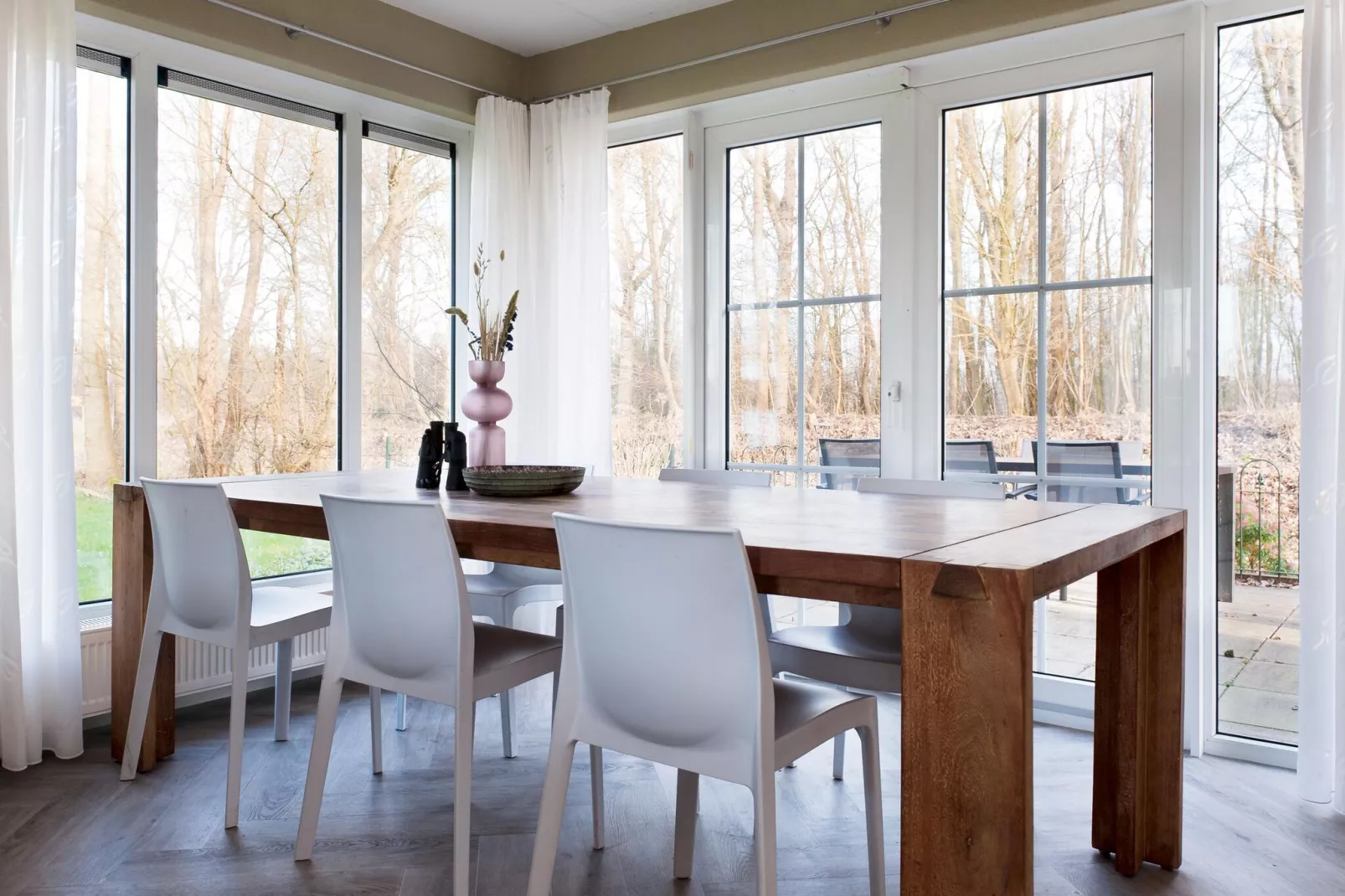 Grand Fisker Wellness de luxe met sauna buitenspa & sloep seizoensgebonden-Esszimmer