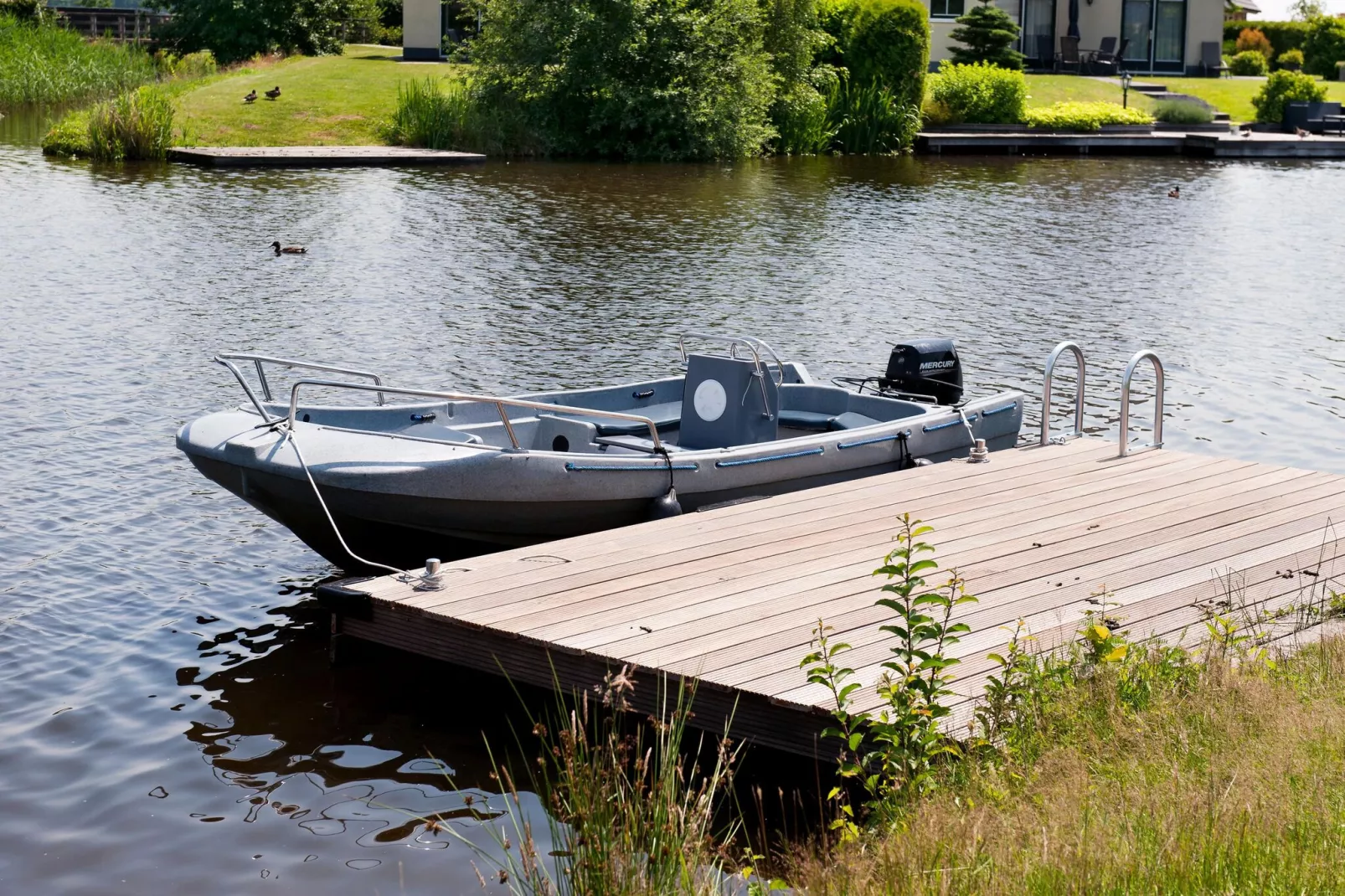 10 pers Lieskehuis Wellness de luxe met sauna buitenspa en toerboot-Facilities
