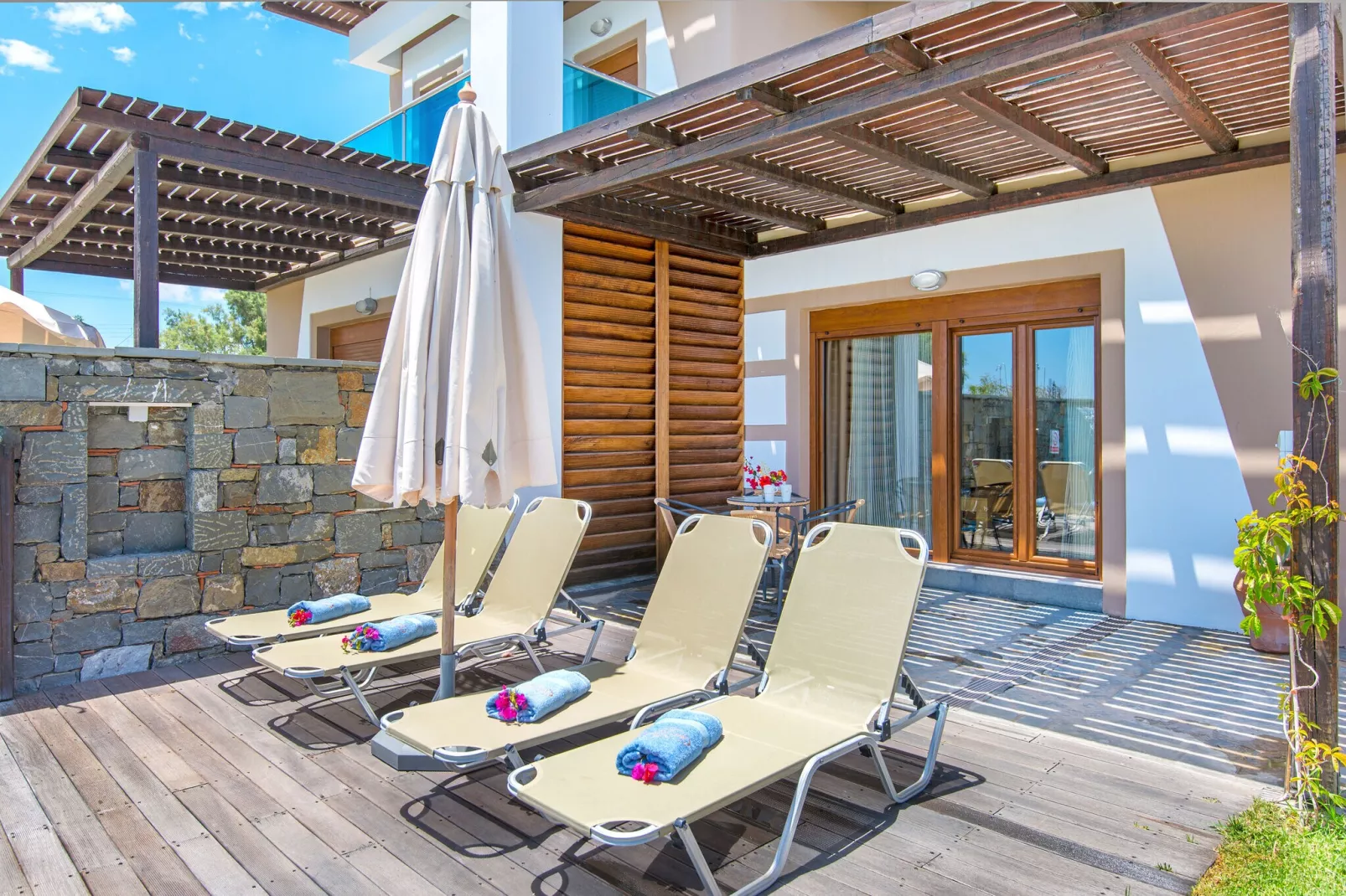 Villas Horizon Line /Villa Meliti / Kiotari-Exterior summer