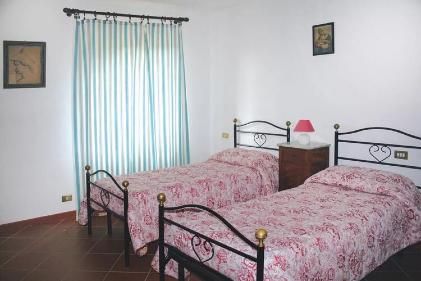 Agritourismo La Chiusa Chiusdino-Colli-Bedroom