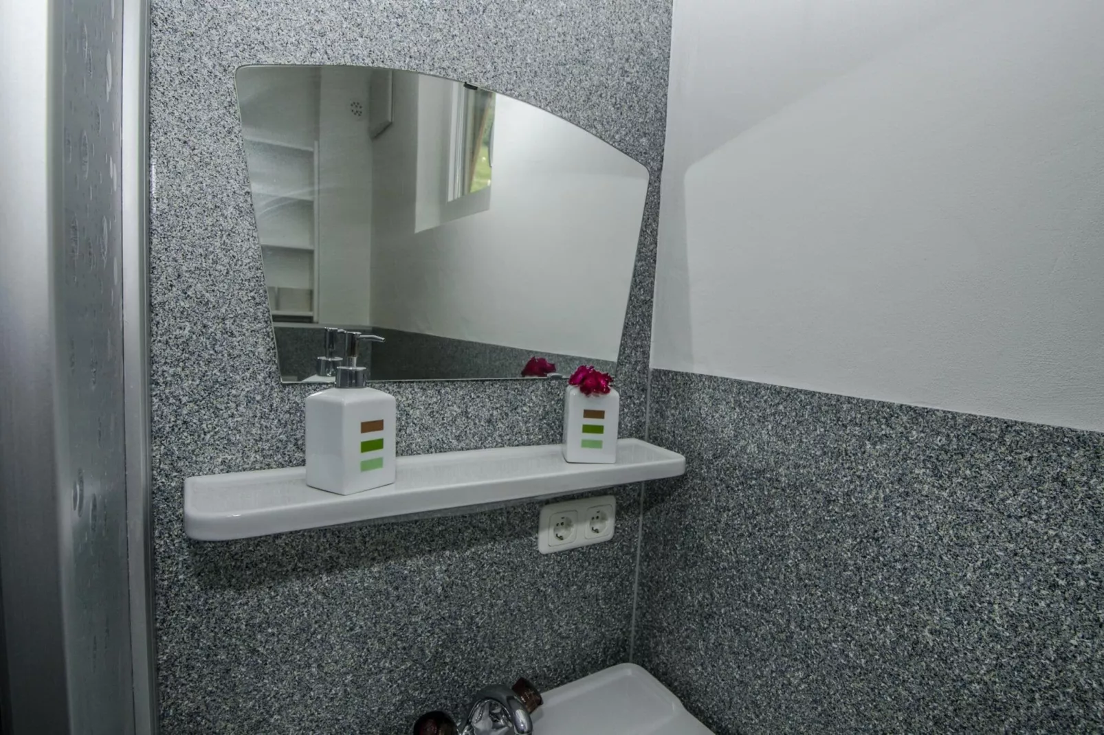 Stiermoos Hütte-Bathroom