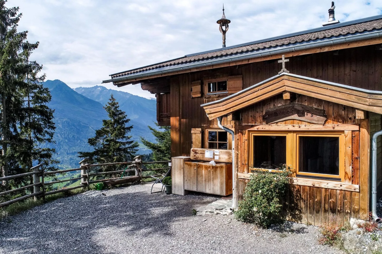 Stiermoos Hütte-Exterior summer