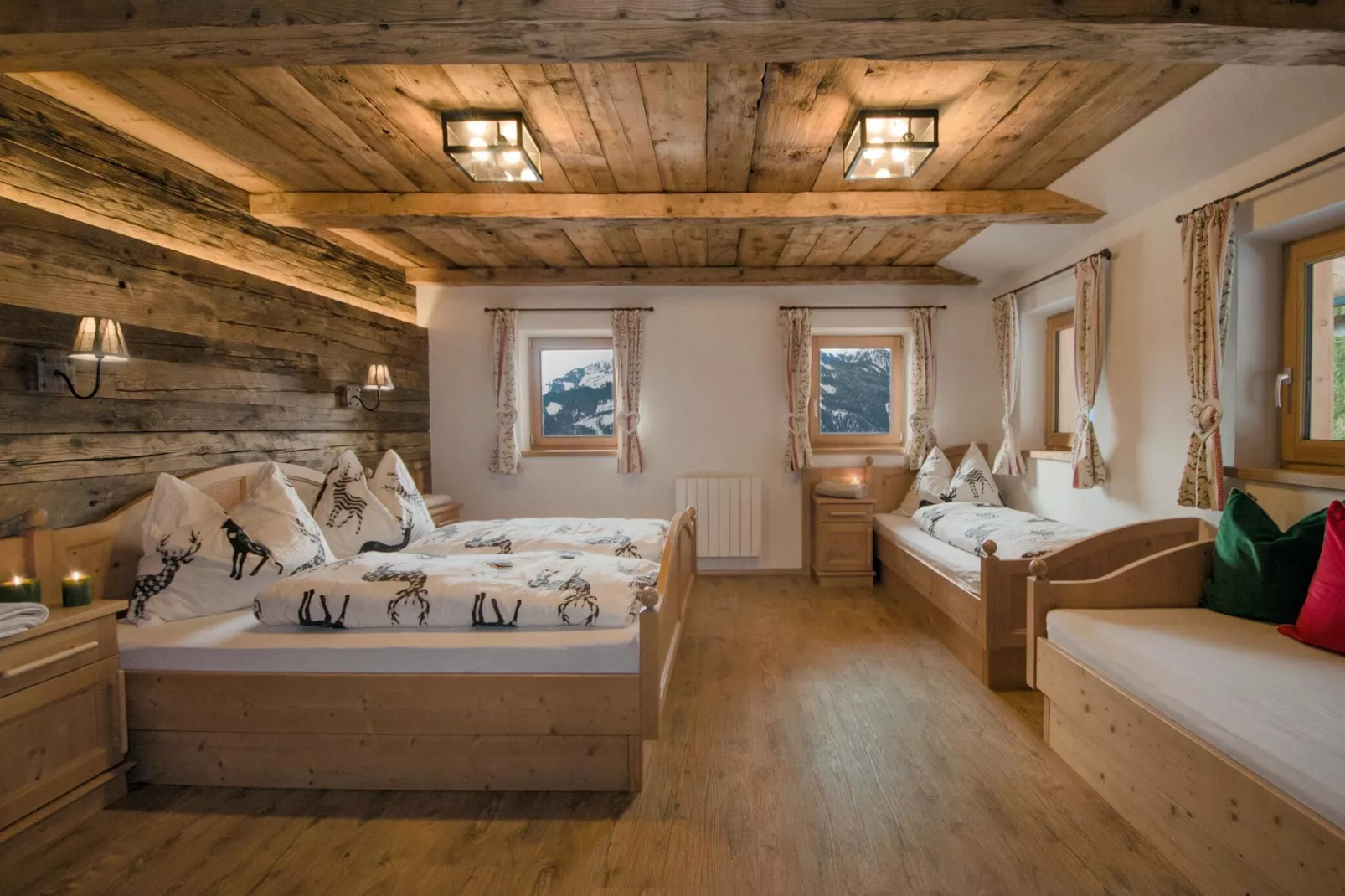 Oberholzlehen Hütte-Bedroom