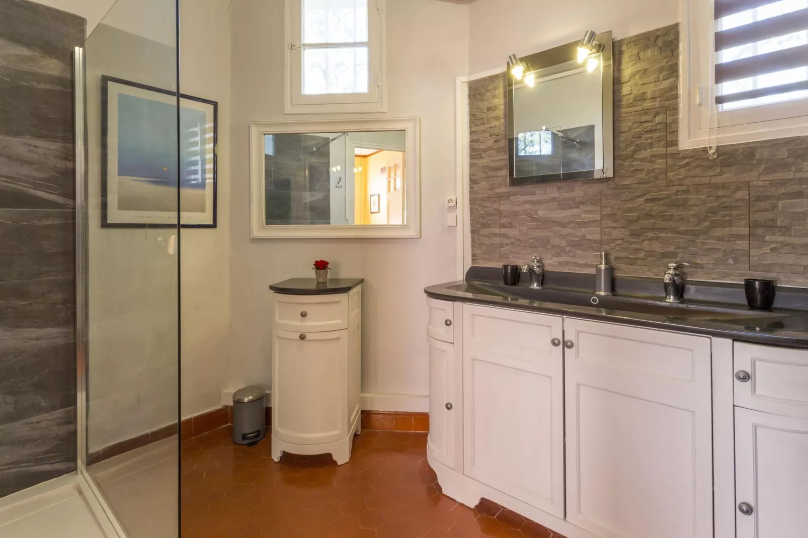 Les Lézards-Bathroom