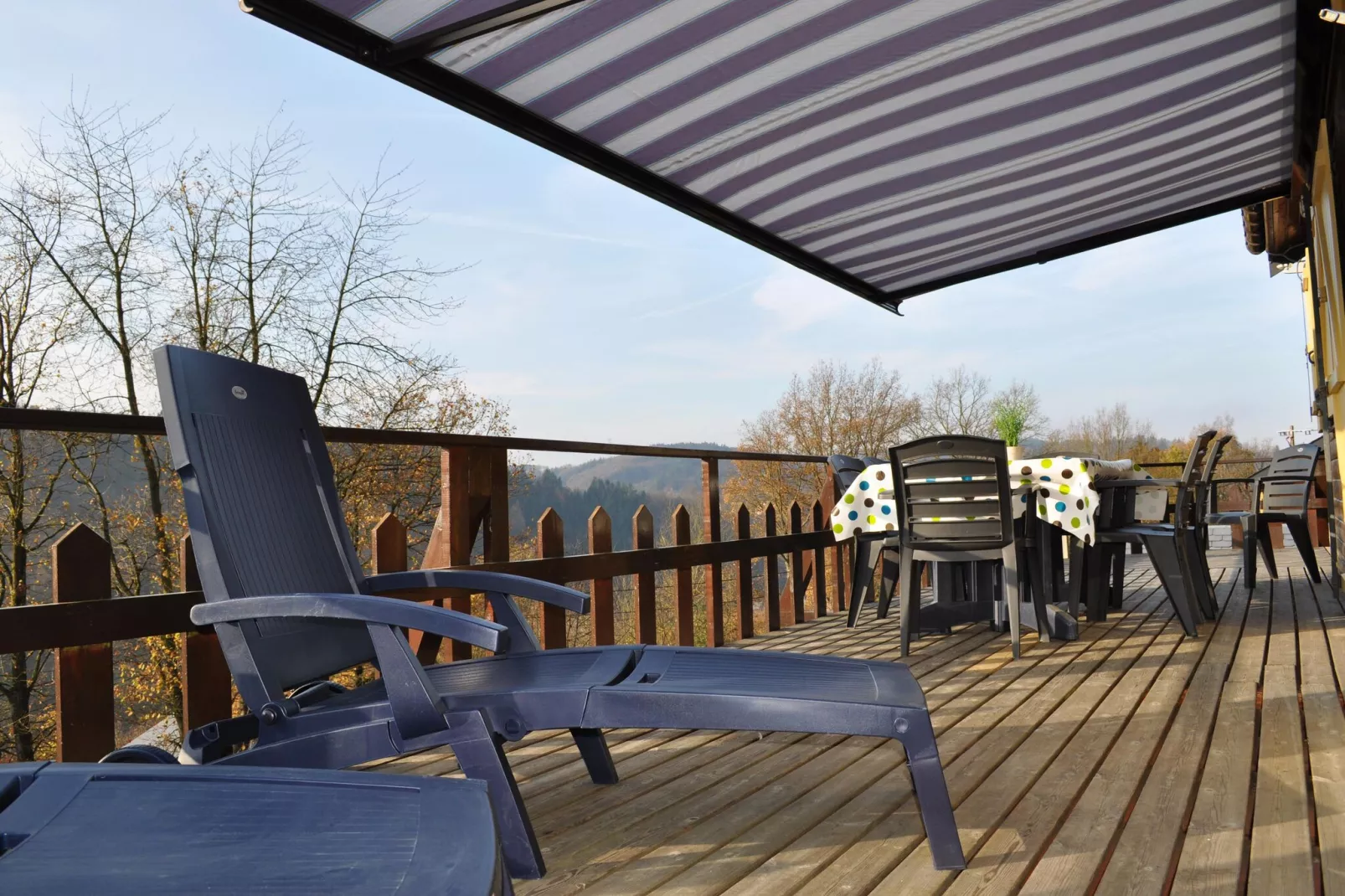 Venus 4-Terrace balcony
