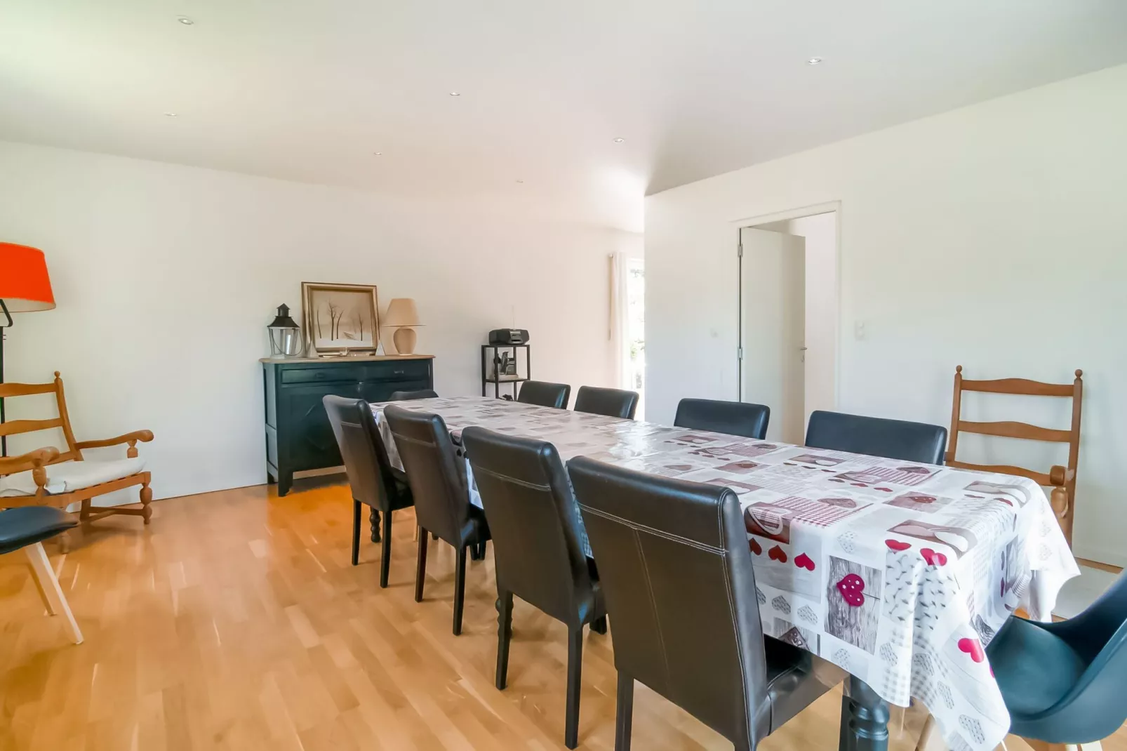 Prelle 3-Dining room