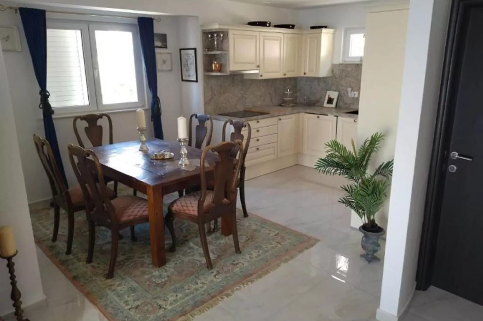 Duplex Suite-Kitchen