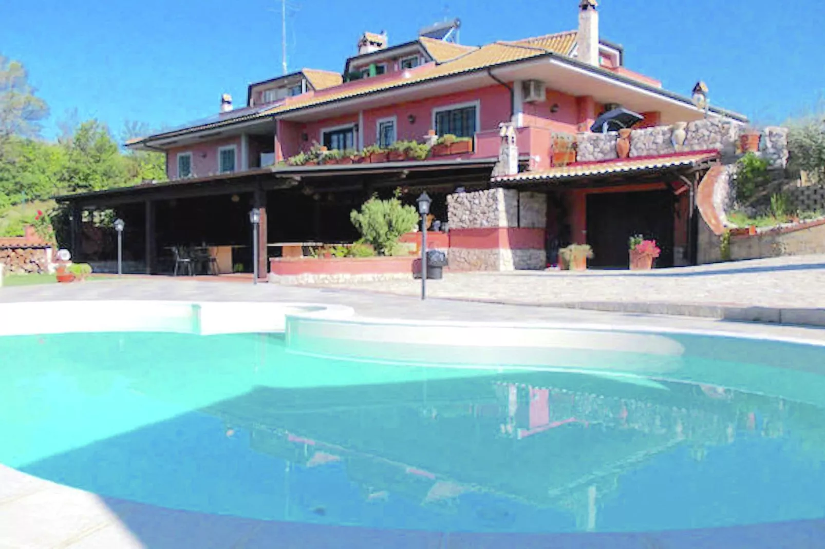 Gavaccia-Exterior summer