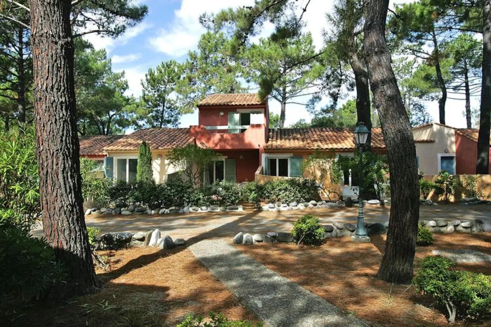 Residence Cala Bianca Borgo-Plage // 3 pcs ou 3 pcs cabine / T3 48 à 51 m2-Exterior summer