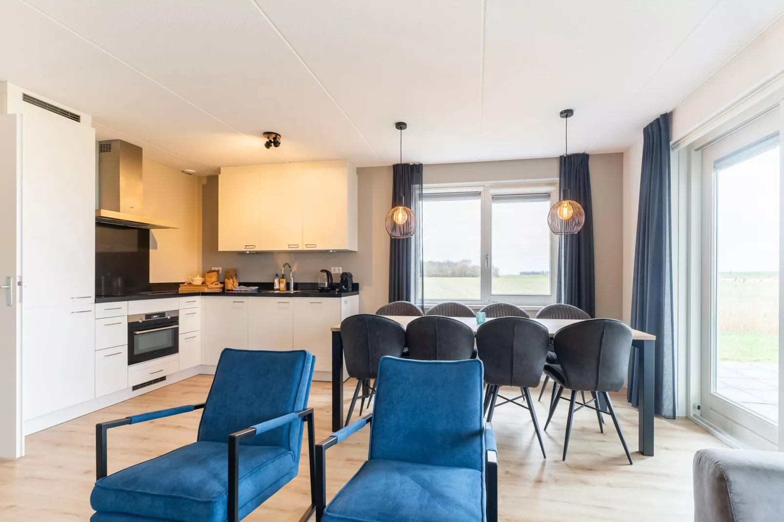De Ooievaar Huis Nr 47-Dining room