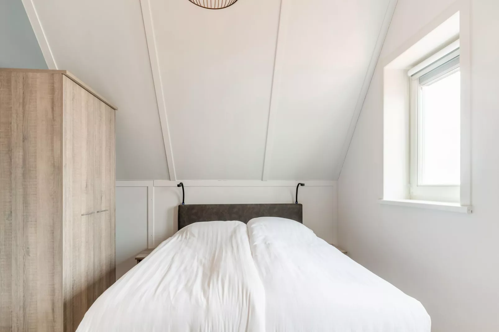 De Ooievaar Huis Nr 47-Bedroom