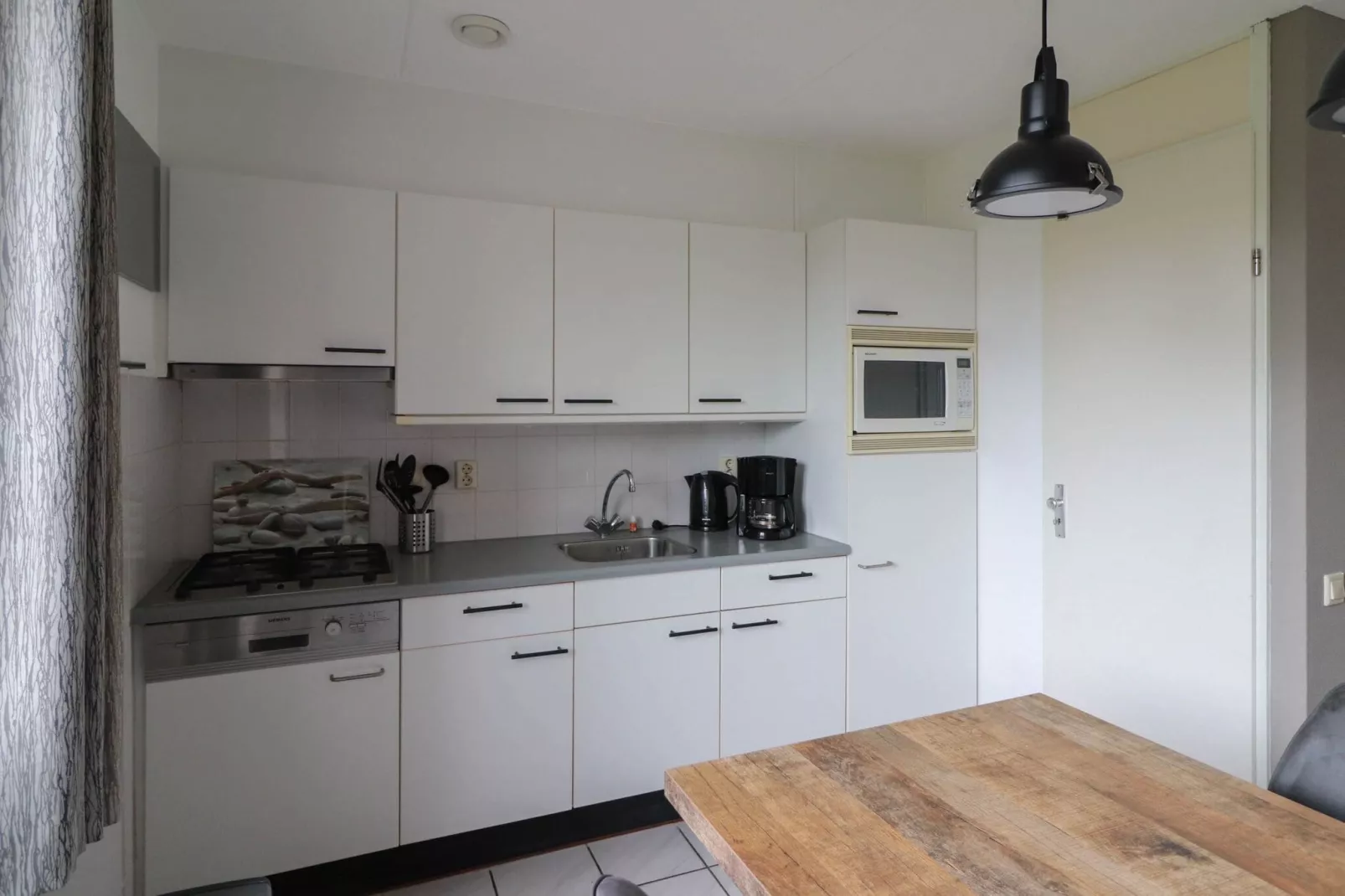 Beach Resort Makkum 26-Kitchen