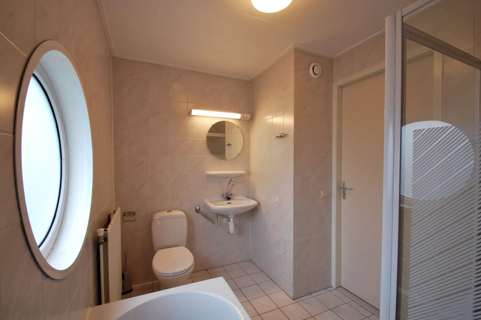 Beach Resort Makkum 26-Bathroom