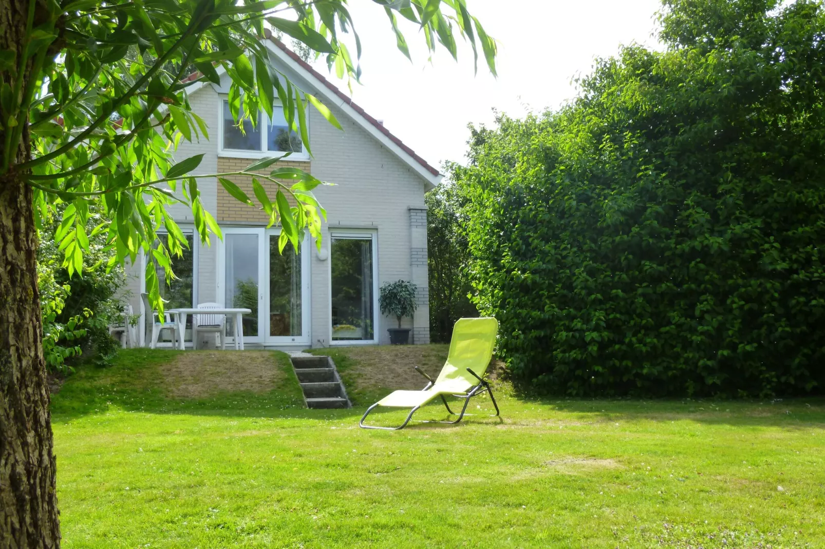 Beach Resort Makkum 26-Gardens summer