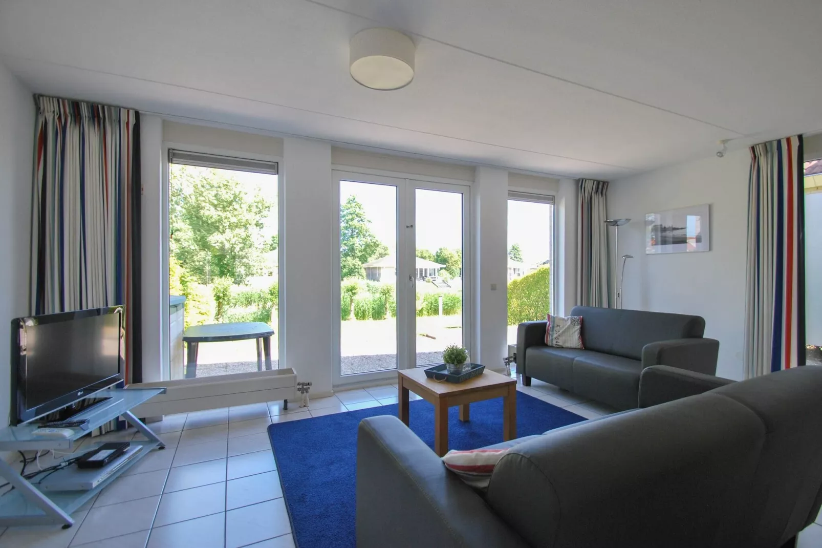 Beach Resort Makkum 27-Wohnzimmer