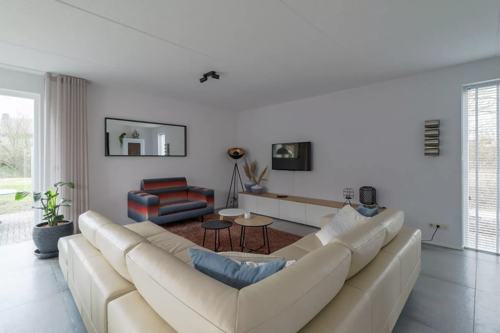 Beach Resort Makkum 24-Living room