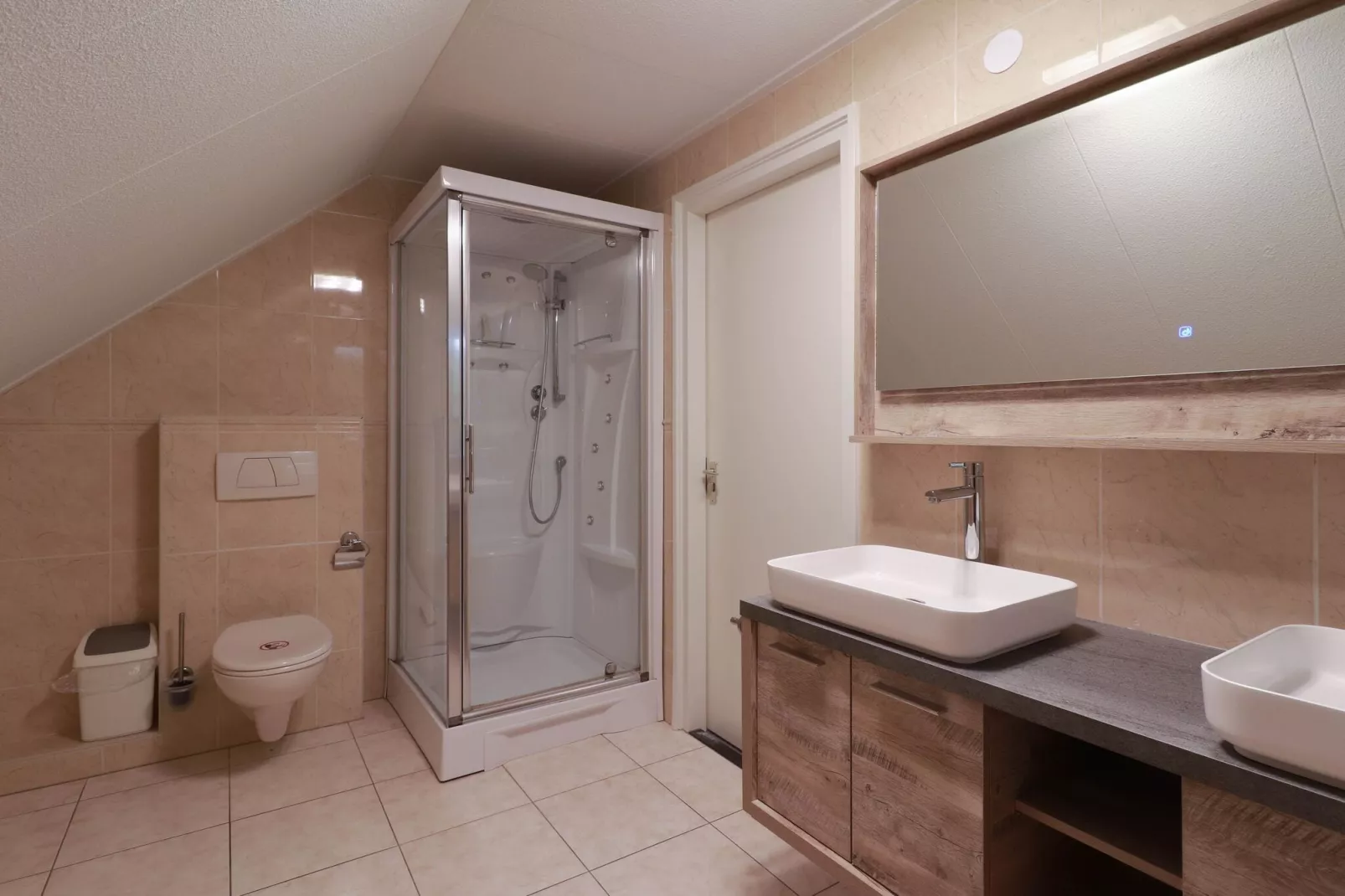 Beach Resort Makkum 24-Bathroom