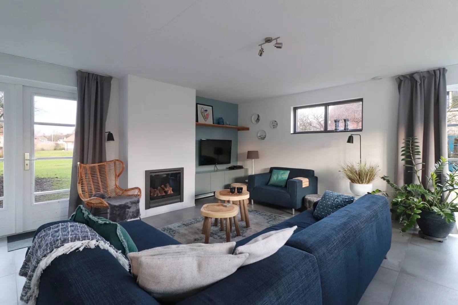 Beach Resort Makkum 25-Living room